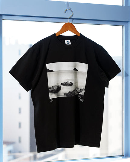 限定25着 越谷喜隆 受注生産Tシャツ Landscape with View of Rocks and Islands